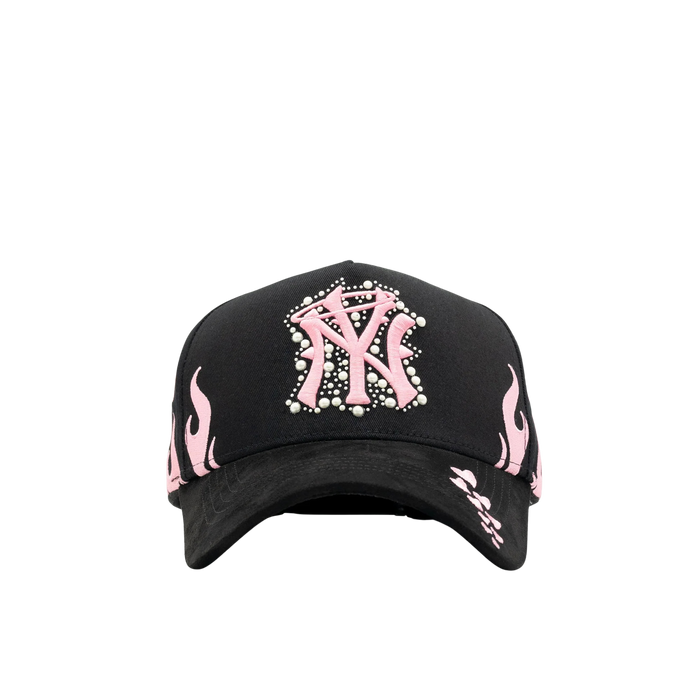 31 Hats – Pearls Lovers Club