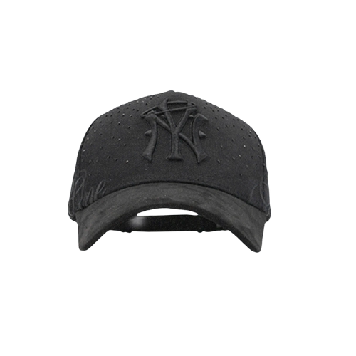 31 Hats - Forever Black